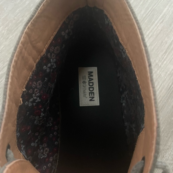 Mens Steve Madden short dress boots, grey, size: 10, great gently worn condition - Picture 6 of 9